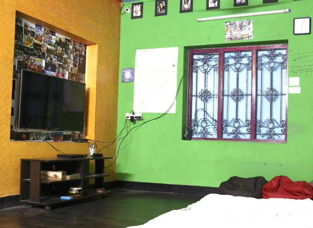 Red Lollipop Hostel Chennai Exterior photo